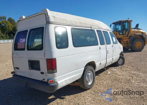 2004 Ford E-350 Super Duty Commercial/Recreational z USA, uszkodzony, nr VIN 1FTSS34L44HA95999